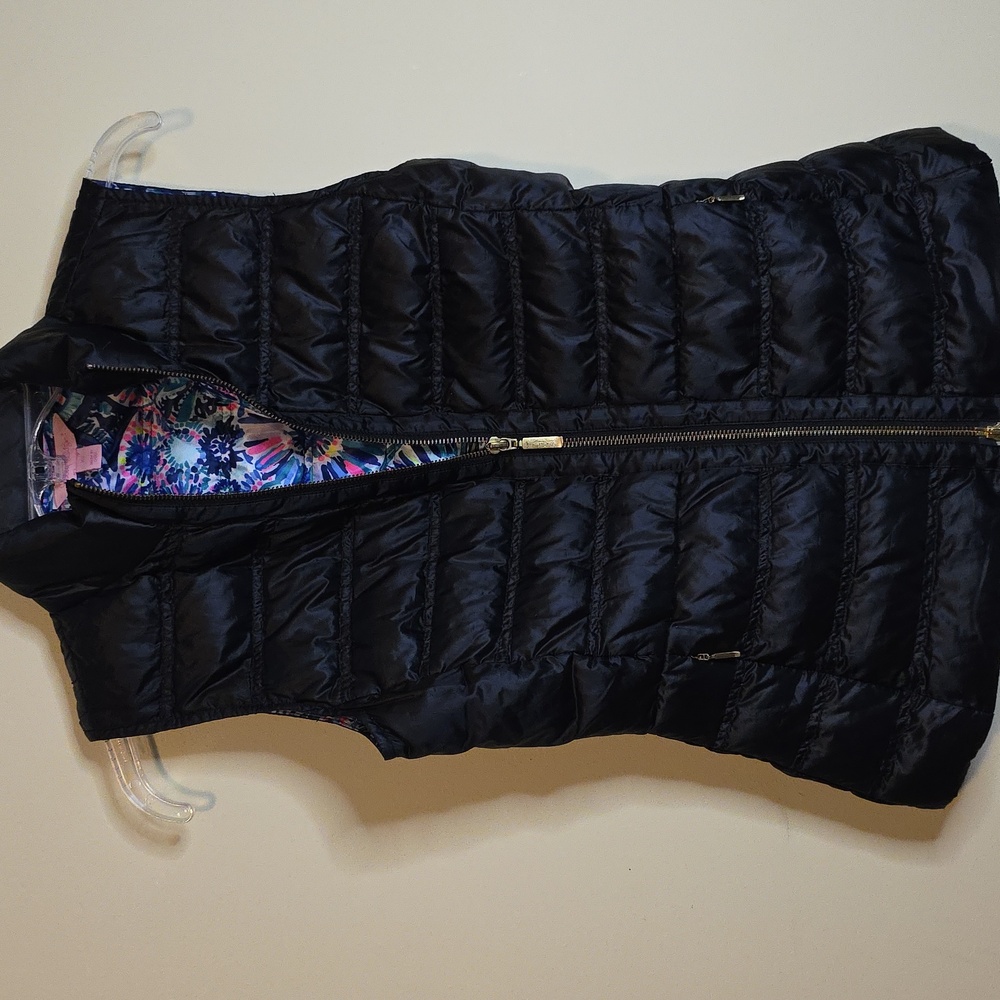 Lilly Pulitzer Elana Black Quilted Down Puffer Vest With Colorful Lining. Sz XS.